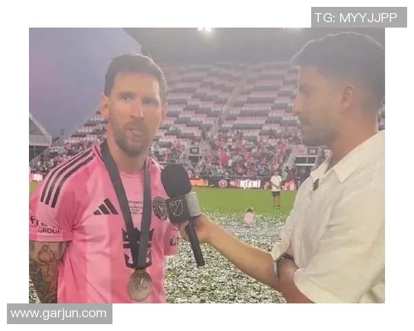 足球球星首次亮相的背后故事与他们的传奇开端